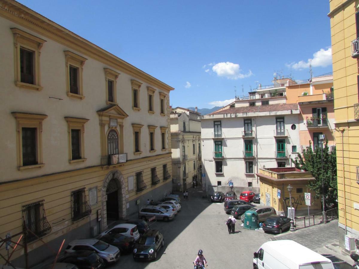 Апартаменты Salerno Domus Claudia Экстерьер фото